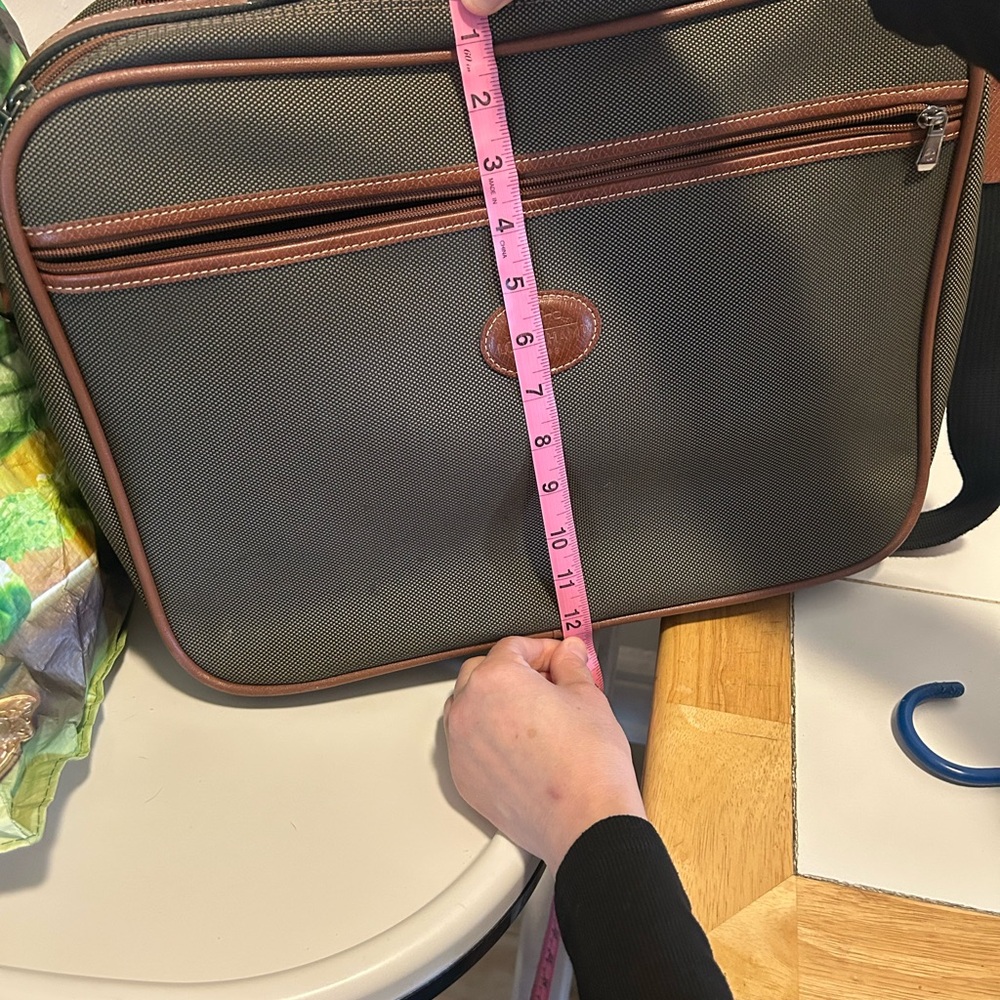 Longchamp Computer Bag - Picture 13 of 15